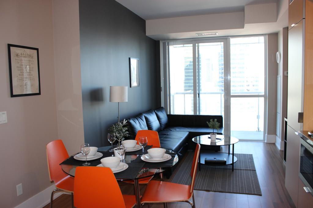 Atlas Suites - Cn Tower & Convention Centre Toronto Zimmer foto