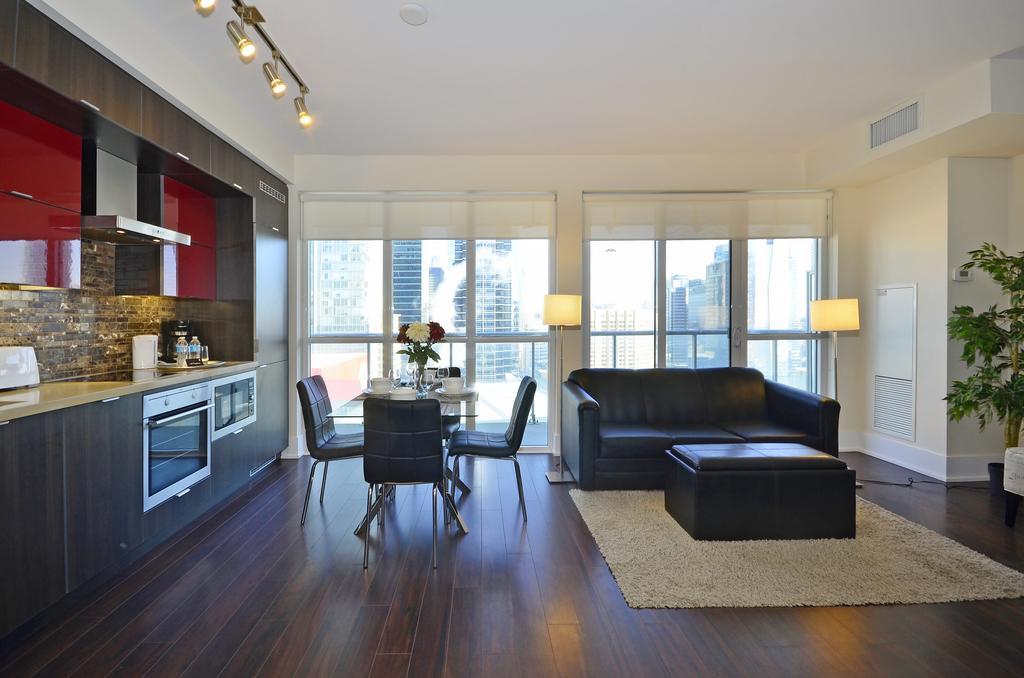 Atlas Suites - Cn Tower & Convention Centre Toronto Zimmer foto