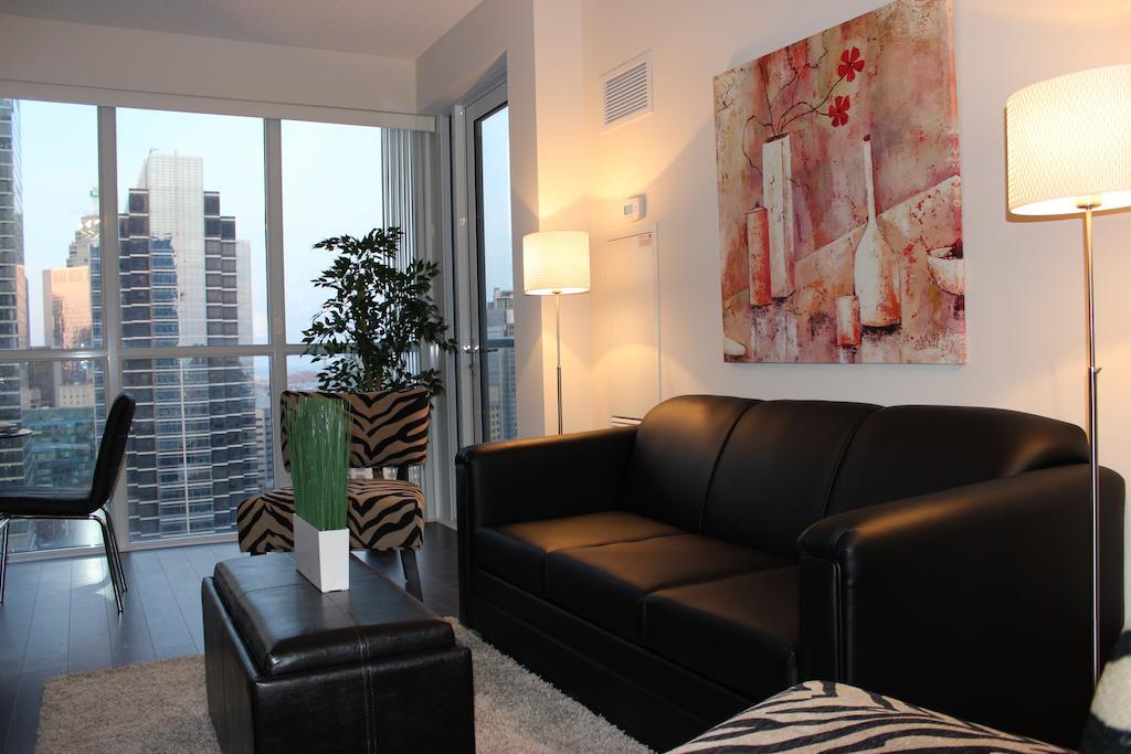 Atlas Suites - Cn Tower & Convention Centre Toronto Zimmer foto