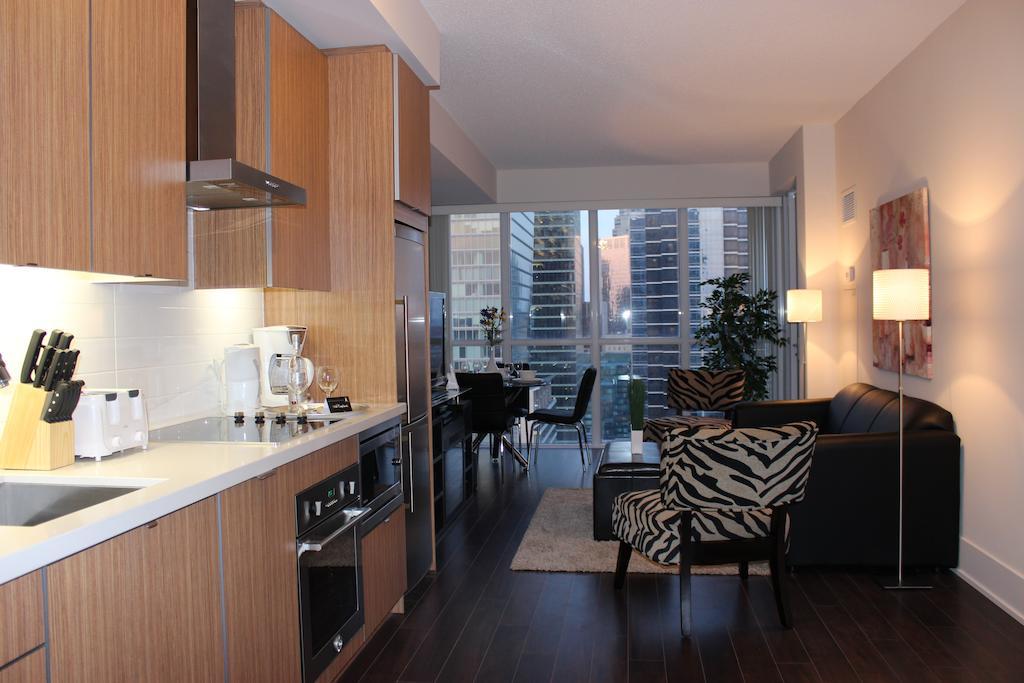 Atlas Suites - Cn Tower & Convention Centre Toronto Zimmer foto