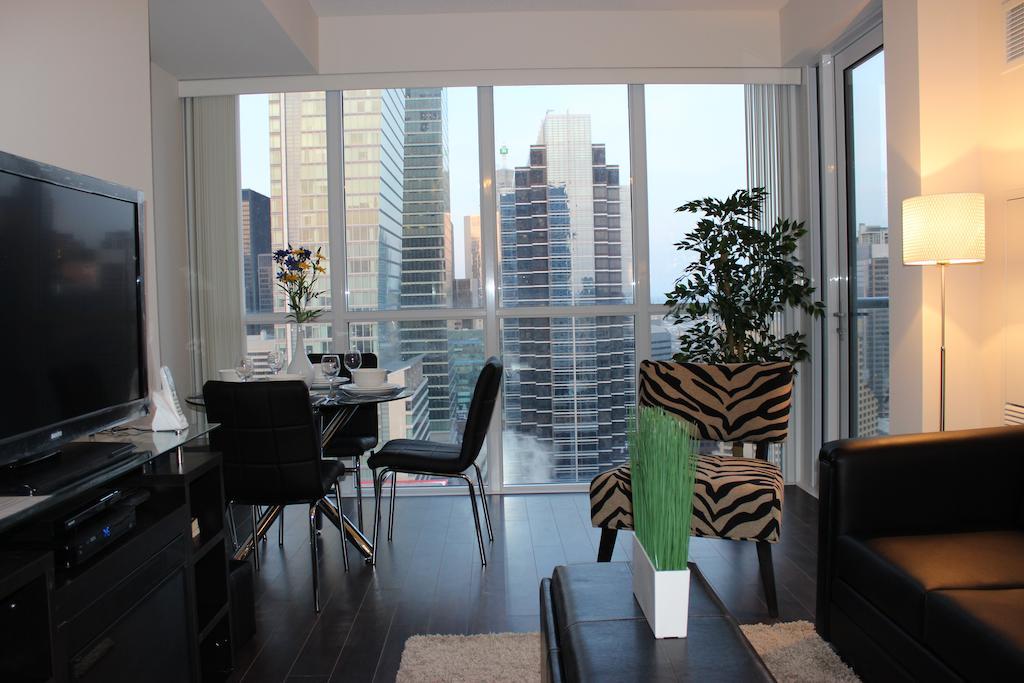 Atlas Suites - Cn Tower & Convention Centre Toronto Zimmer foto