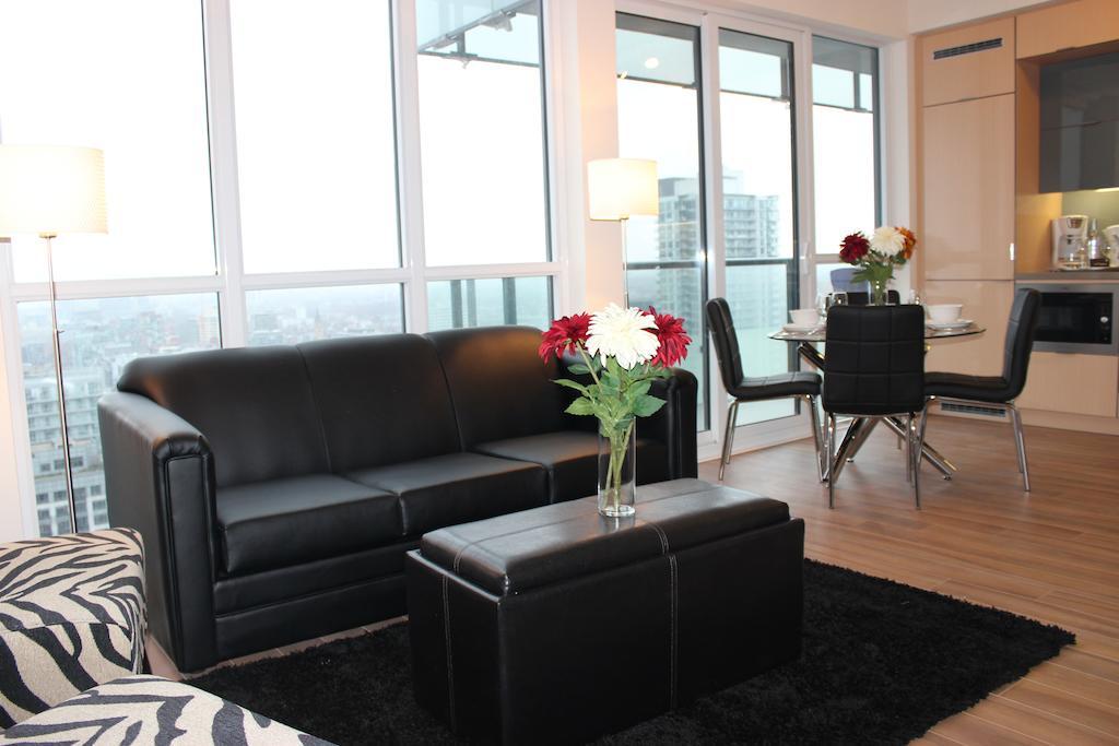 Atlas Suites - Cn Tower & Convention Centre Toronto Zimmer foto